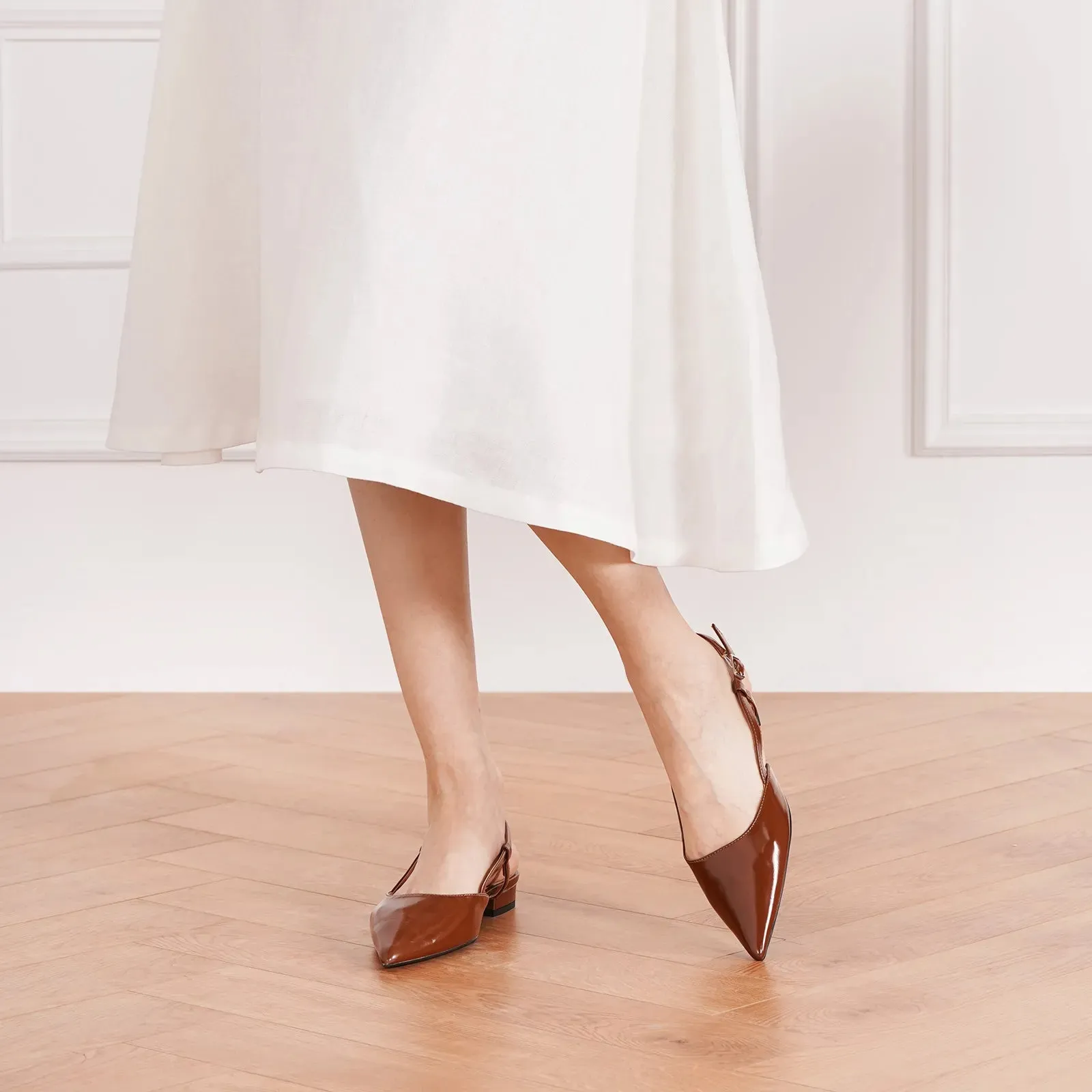 Sleek Pointed Toe Chic Slingback Flats